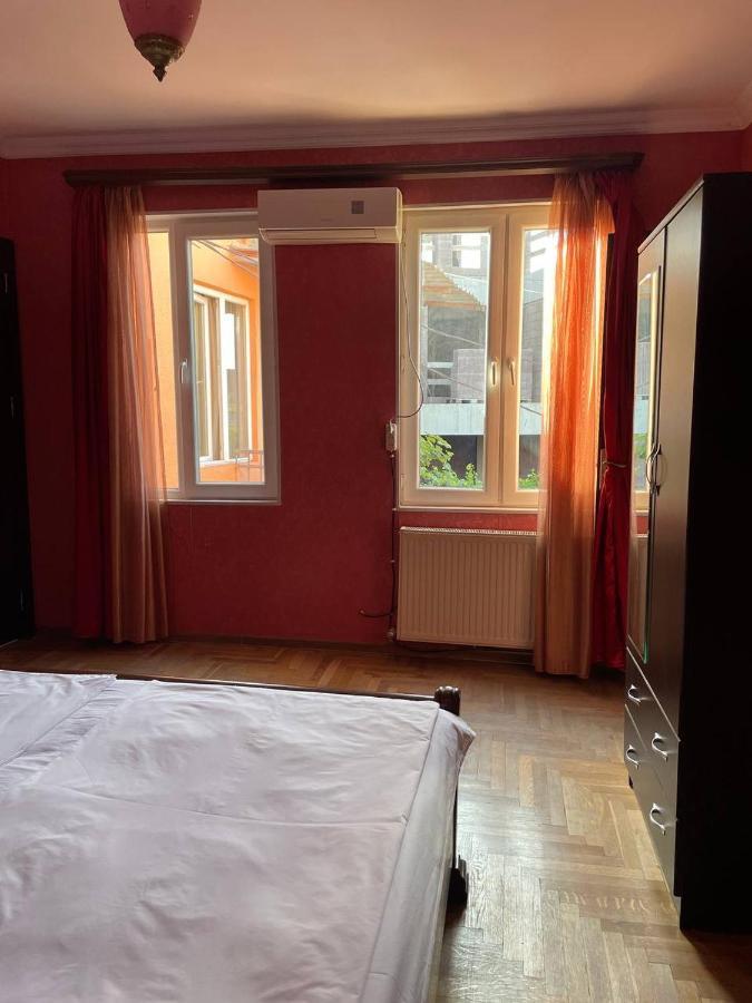 Guest House Zemeli Tbilisi Exterior foto