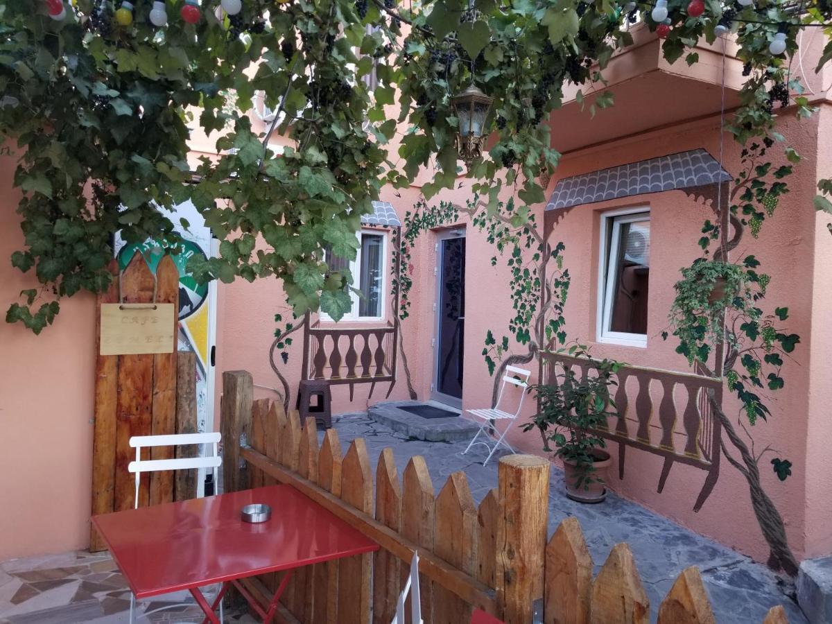 Guest House Zemeli Tbilisi Exterior foto